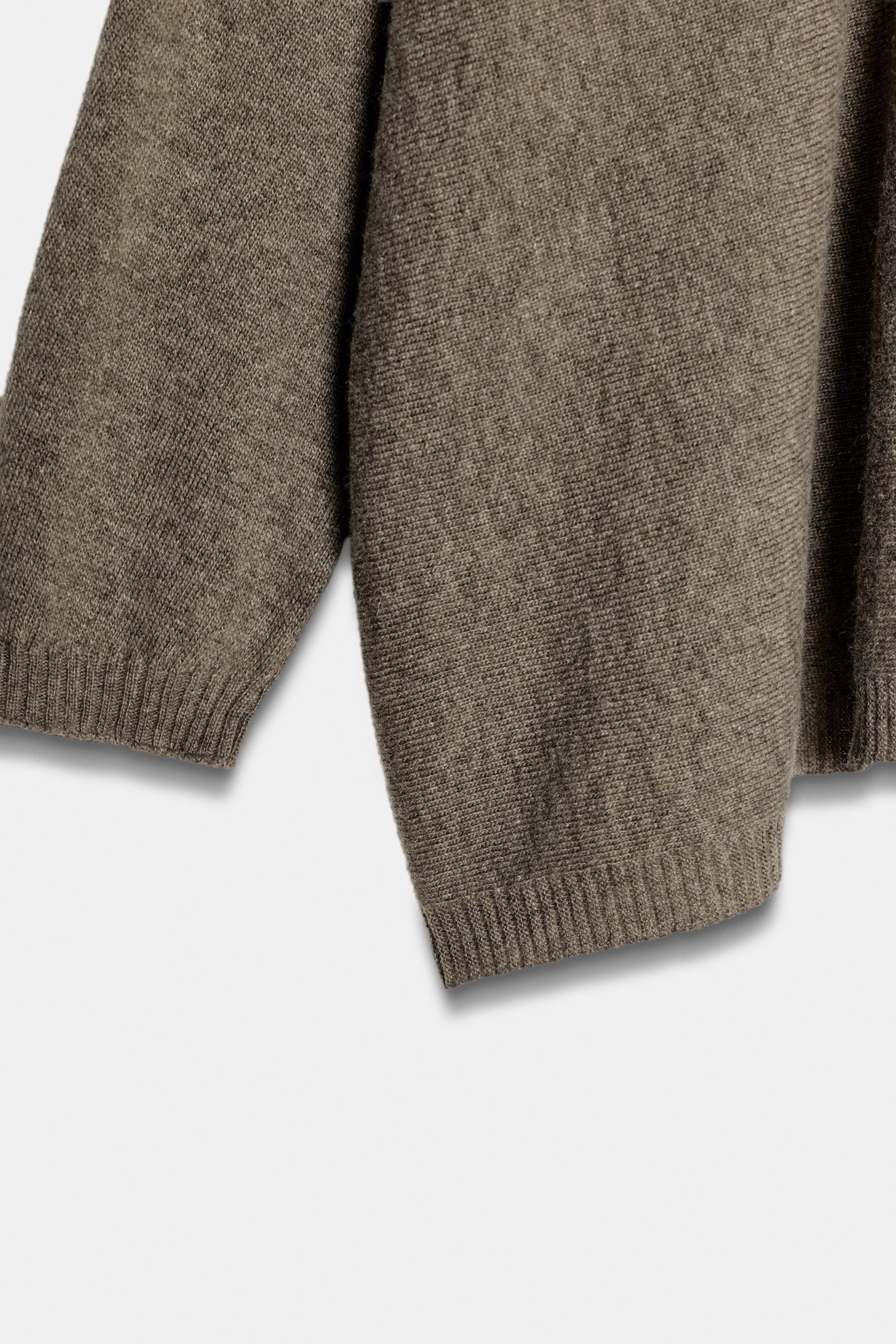 OVERSIZED WOOL JUMPER